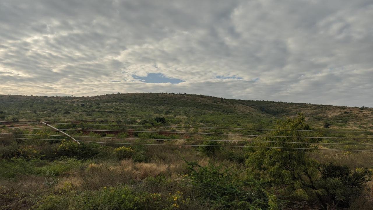 Kanthi Resorts Badami Bāgalkot Extérieur photo