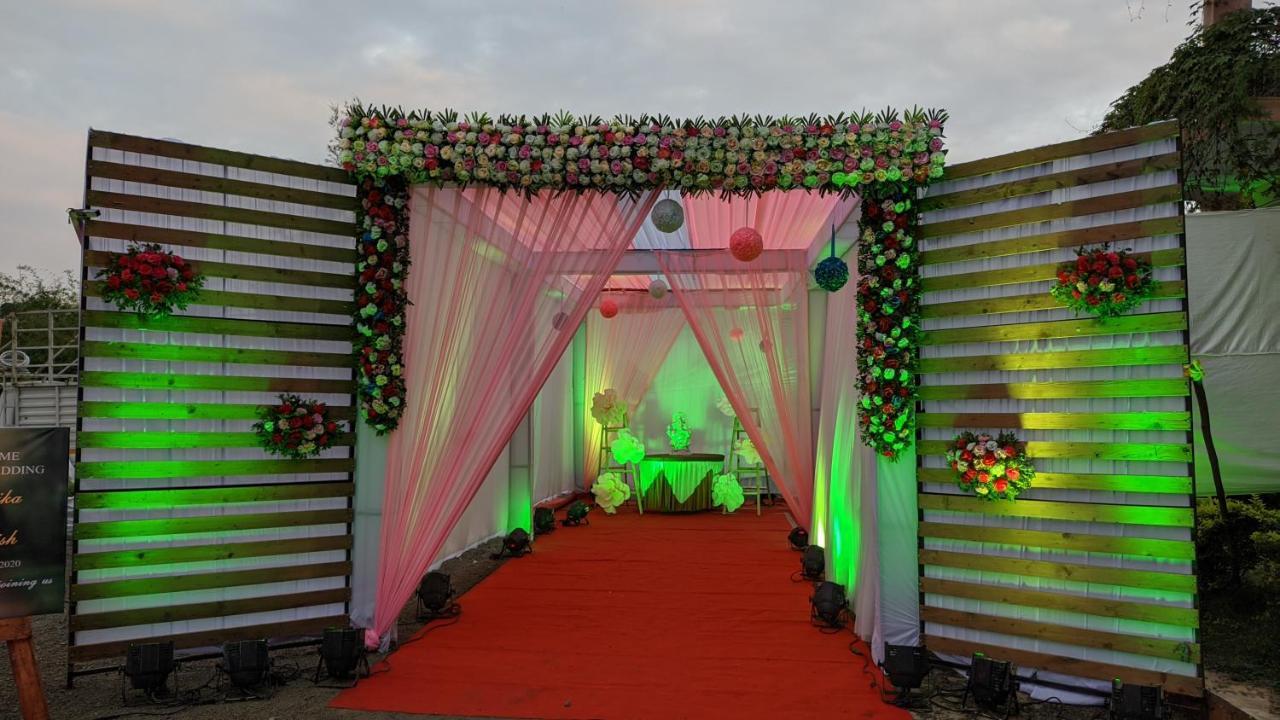Kanthi Resorts Badami Bāgalkot Extérieur photo