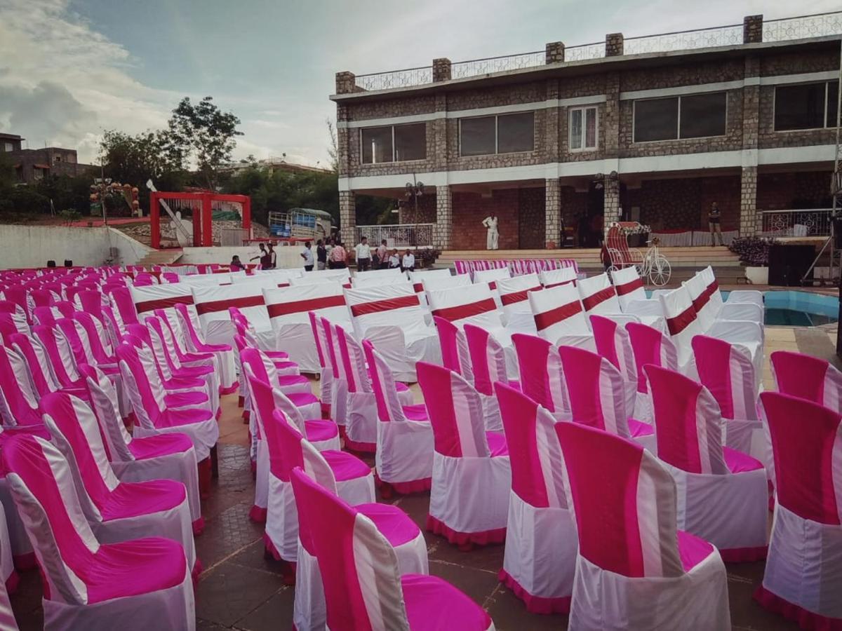 Kanthi Resorts Badami Bāgalkot Extérieur photo